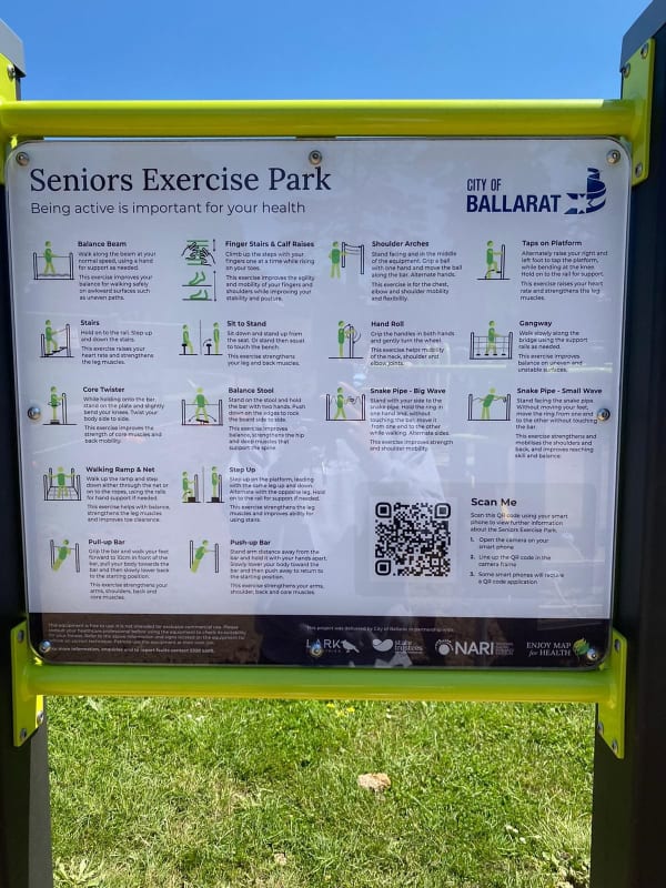 Instructional sign in seniors exercise park